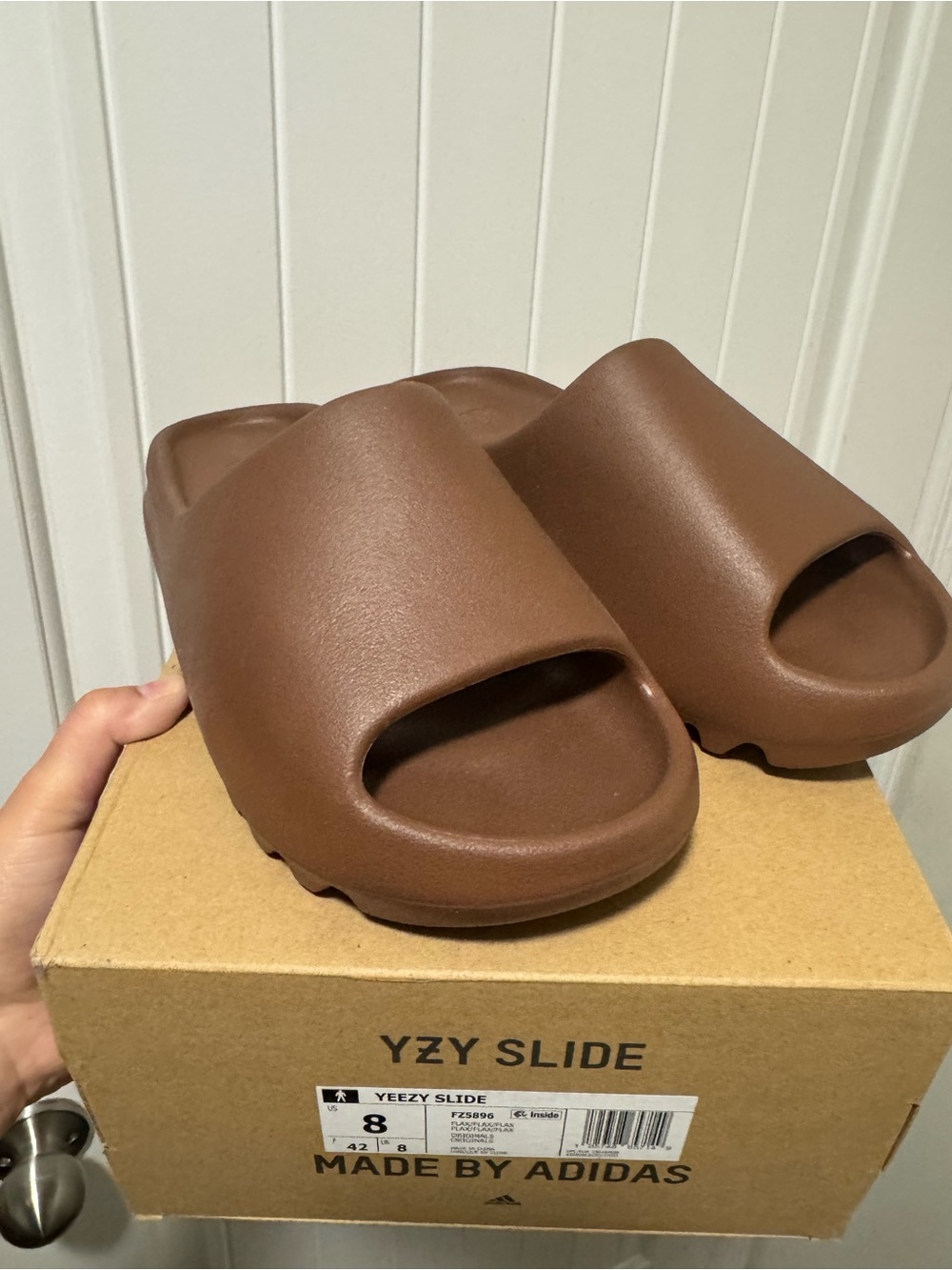NWT Adidas YZY Slide Brown Foam Slide Sandals